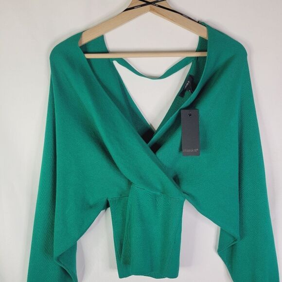 NWT Forever 21 Vibrant Green Knit Batwing Sweater - Picture 2 of 9